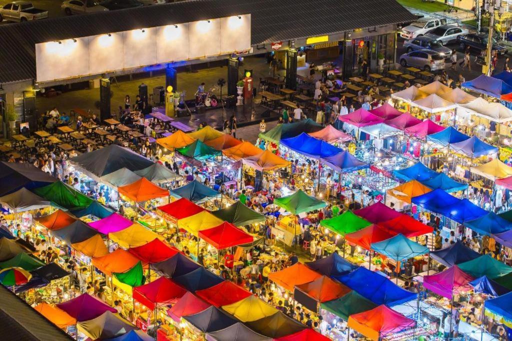 Buddy Place Бангкок Экстерьер фото